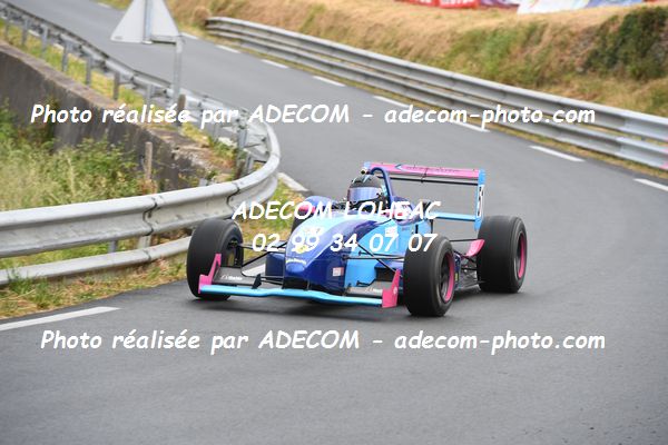http://v2.adecom-photo.com/images//6.COURSE DE COTE/2022/5_LA_POMMERAYE_2022/BEZINAUD_David/79A_4958.JPG